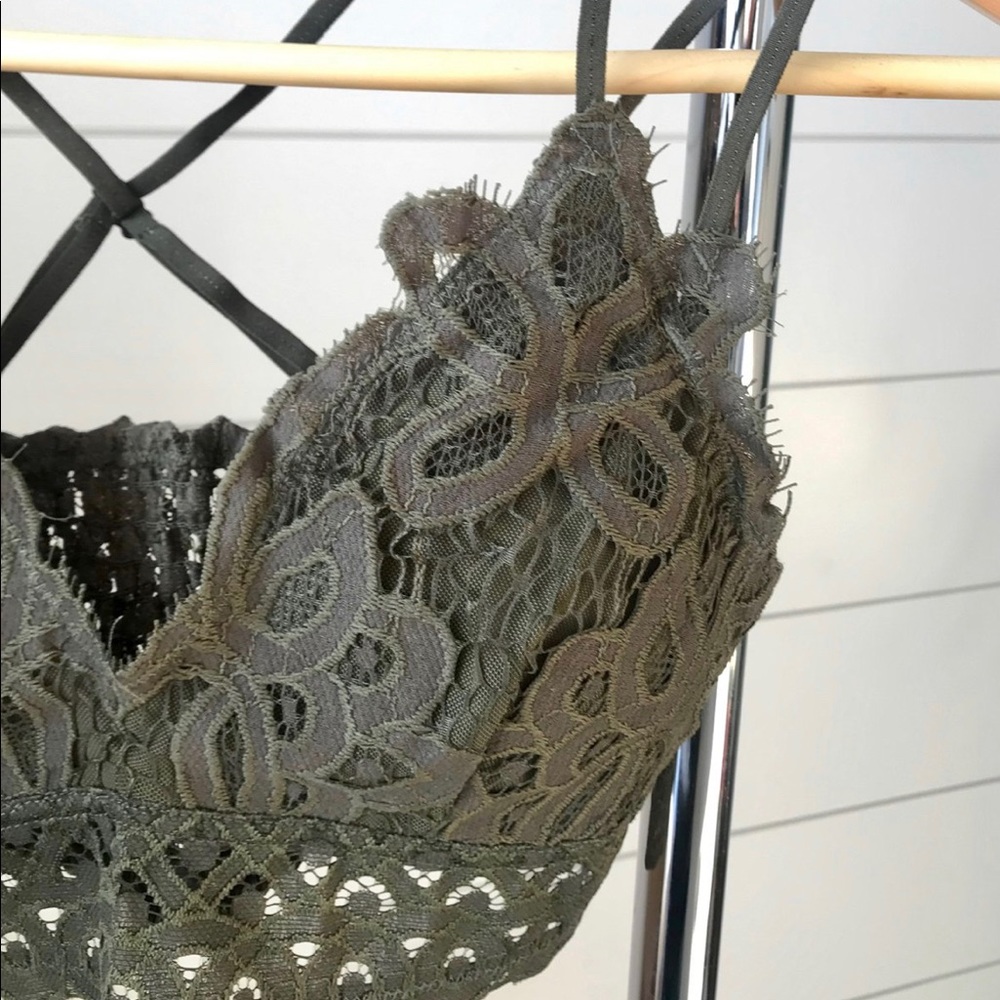LAST 1❗️Let’s Layer in Lace Bralette in Olive - Picture 3 of 8